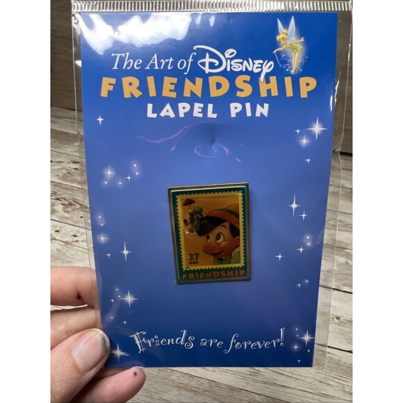 NIP Disney USPS Stamps Friendship Lapel Pins - Lot of 4 RARE! RETIRED! - Picture 5 of 14